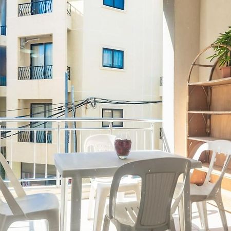 Modern Apt. Close To The Square St. Paul's Bay Exterior foto