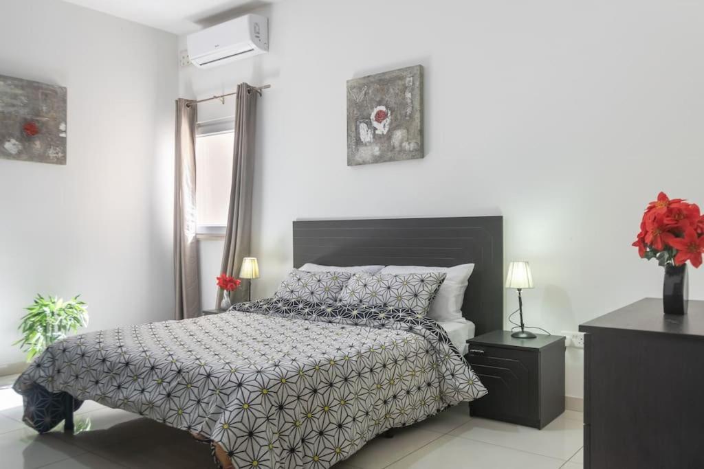 Modern Apt. Close To The Square St. Paul's Bay Exterior foto